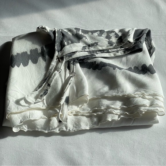 Pineapple Boutique Dress White with Grey Tie Dye Size Small/Medium - Picture 14 of 14